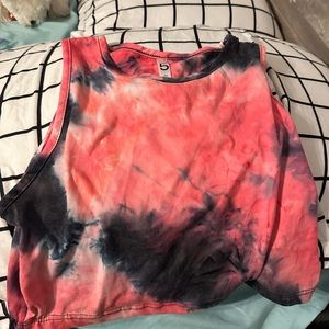 tie dye crop shirt